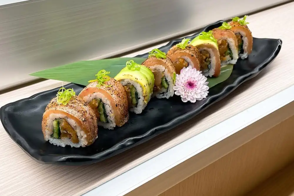 El popular restaurante de sushi de Vancouver, el primero de su tipo, cierra sus puertas, pero no es el final