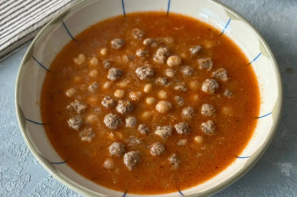 Receta de Çiğdem: sopa agrícola de Aya