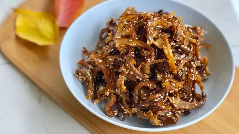 Mushroom Jerky Is The More Savory, Soy-Free Alternative To Beef