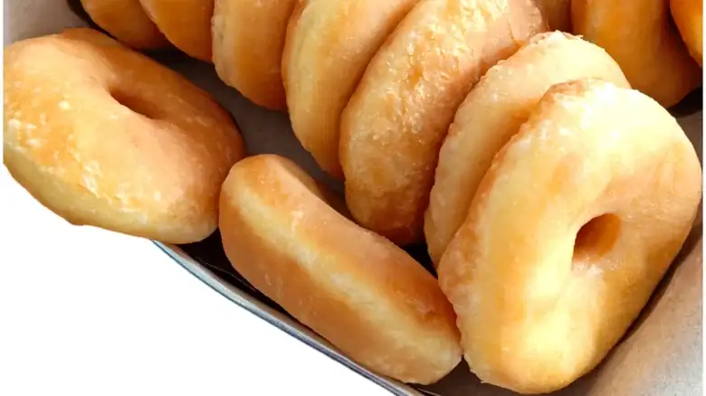Effortlessly Revive Stale Donuts With A Trip To The Stove