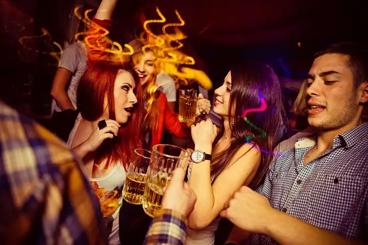 Israel Drinking Tours: Find 11 Delicious Adventures
