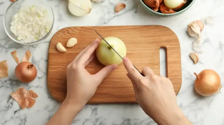 If You Don't Want To Cry While Cutting Onions, Try Lighting A Candle