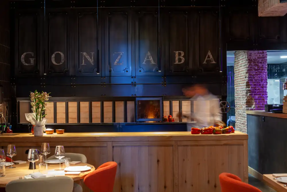 Gonzaba Grill, by the heat of the embers