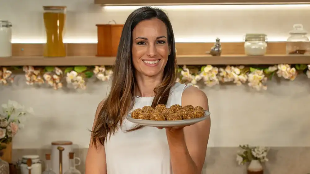 Marlenka in 15 minutes: this honey and caramel miracle is prepared without baking