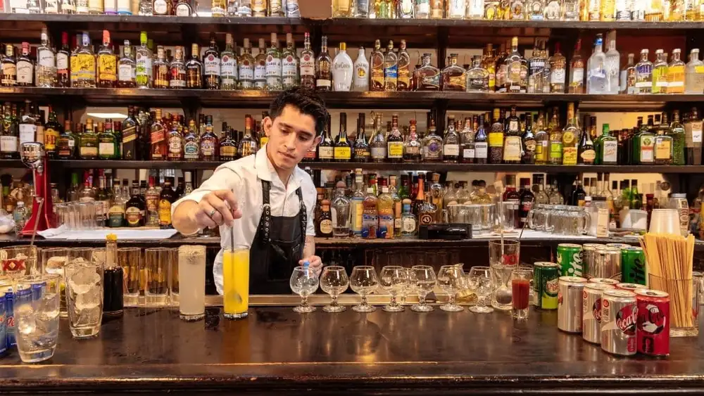 Cantina Montejo: Tres pisos de camaradería y comida yucateca