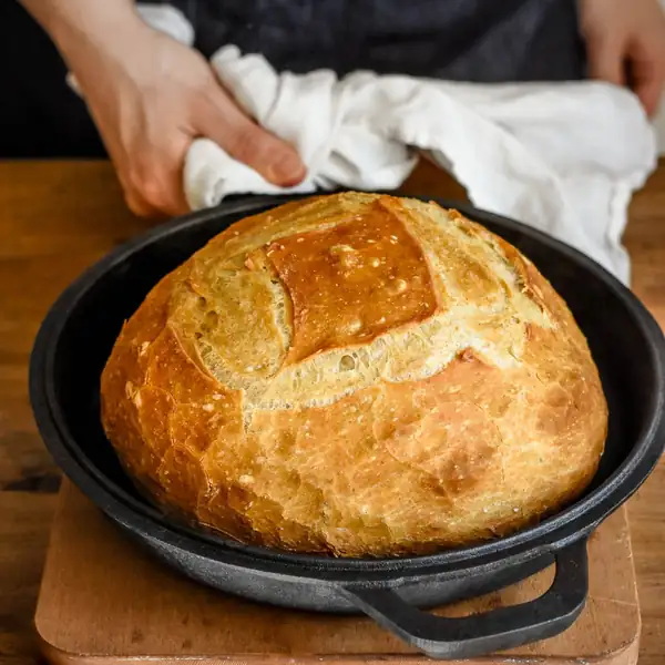 Overnight No-knead Bread