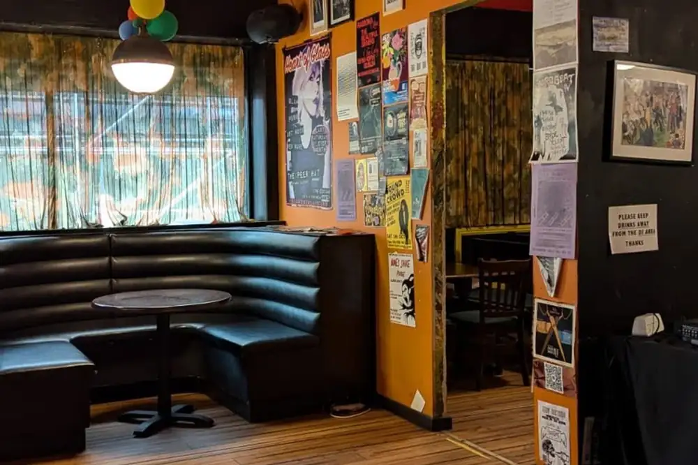 The Peer Hat in Manchester reaches ten years of musician-led pours and unbooked stages