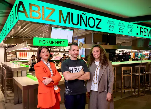 Dabiz Muñoz flies abroad with Hungry Club