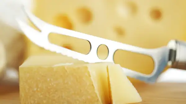 What Makes A Skeleton Knife So Ideal For Cutting Cheese?