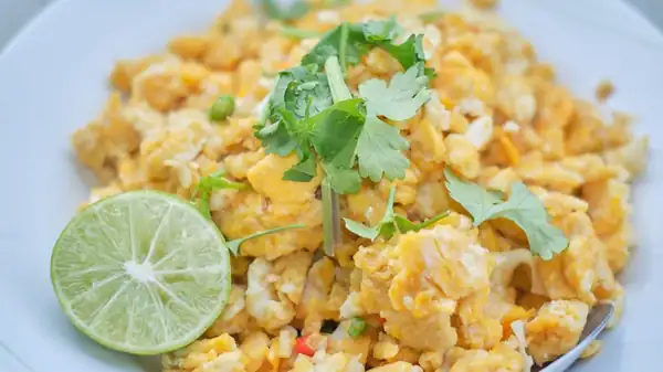 Give Your Eggs A Creamy, Tropical Twist With One Basic Beverage