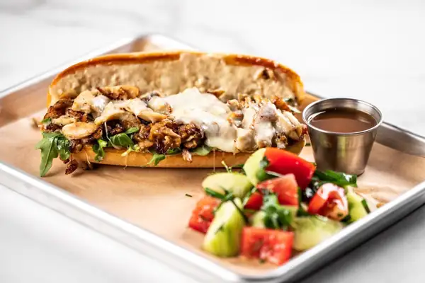 ‘Chopped’ Judge Amanda Freitag Debuts Her Downtown Dallas Restaurant This Month