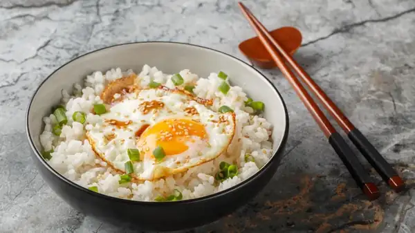 Enjoy A Korean Breakfast That Only Requires 2 Kitchen Staples To Make