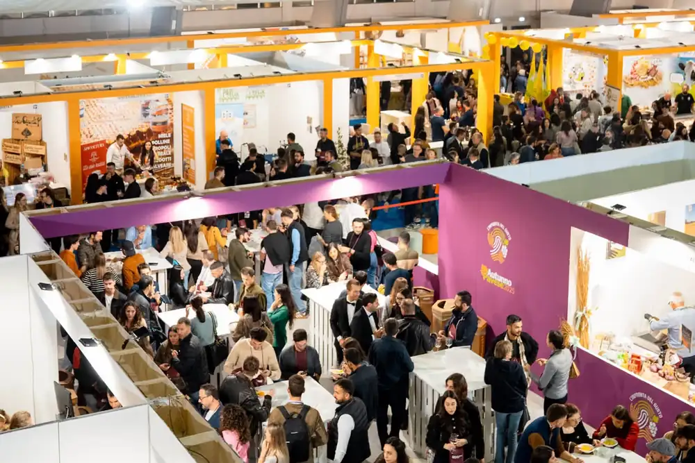 Pavese El otoño deja la feria: se pueden degustar vinos, embutidos y quesos mientras se navega por el río Ticino