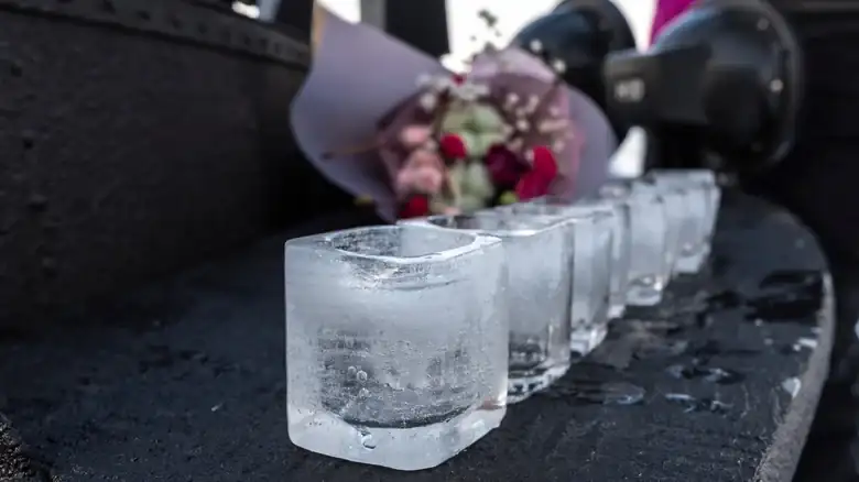 Ice Shot Glasses Are The Gorgeous Way To Elevate Parties