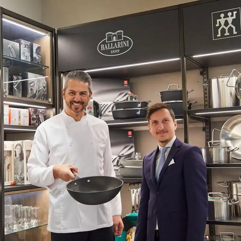 Meet up at Via della Spiga