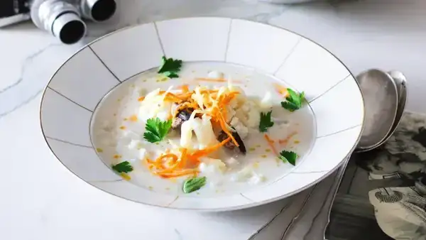 Cauliflower soup with parmesan