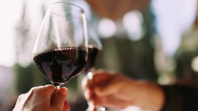 The Main Reason Wine By The Glass Is So Expensive At Restaurants