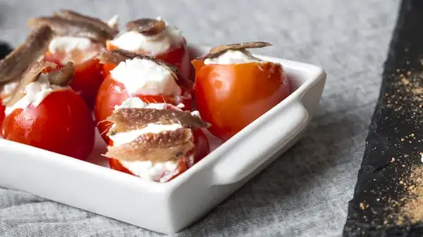 The Easiest Way To Hollow Out Small Tomatoes For Stuffing