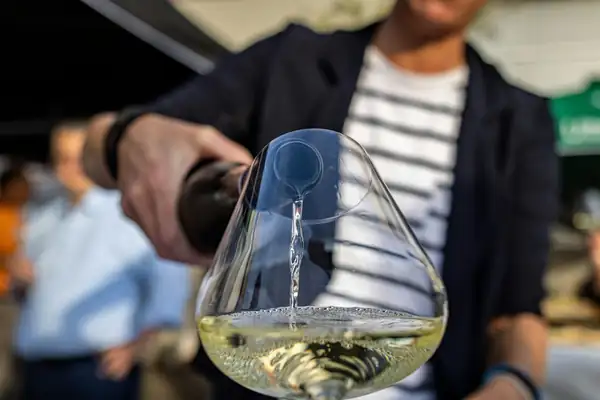 Unwritten rules for a wine tasting at the winery