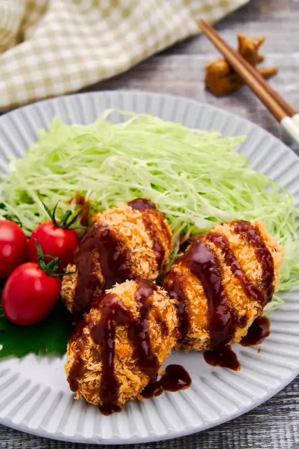 Korokke (Japanese potato croquettes)