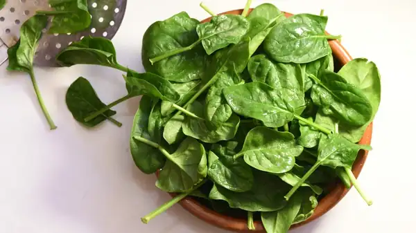 Your Foolproof Guide For Washing Spinach