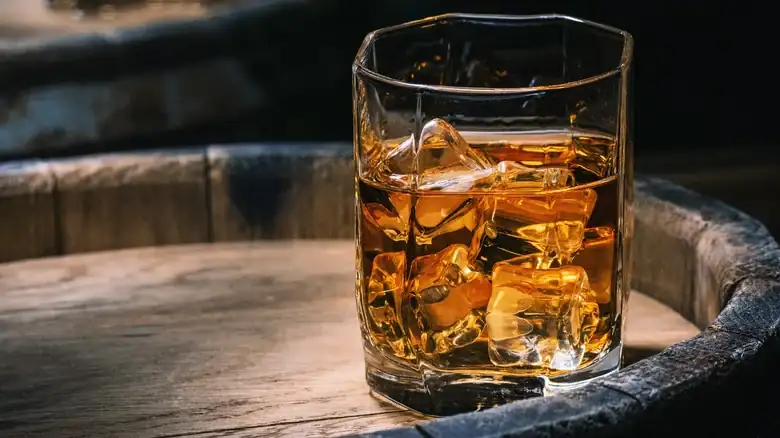 What gives whisky its color?
