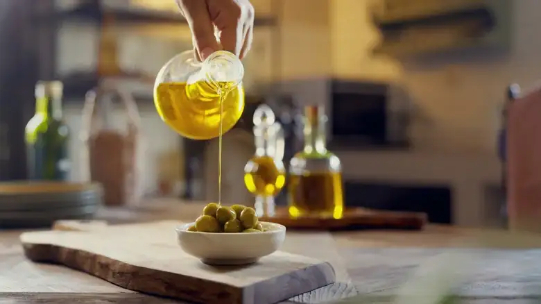 Why You Should Avoid Buying 'Light' Olive Oil