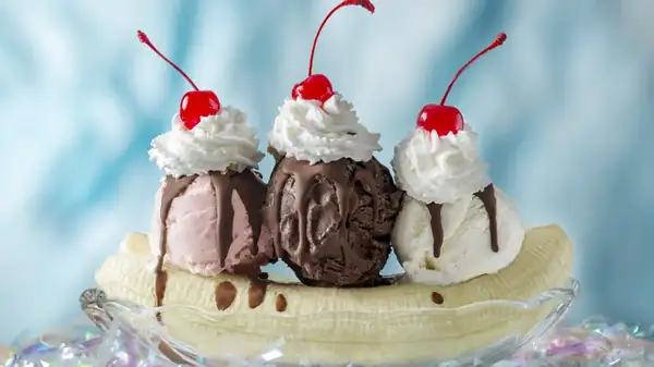 Upgrade Your Banana Split With Help From Your Deep Fryer