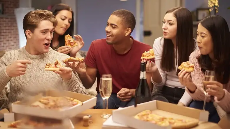 The Salty Seafood That Actually Works Wonders As A Pizza Topping