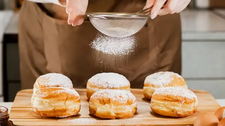 The Fruity Flavor Boosts To Easily Elevate Powdered Sugar
