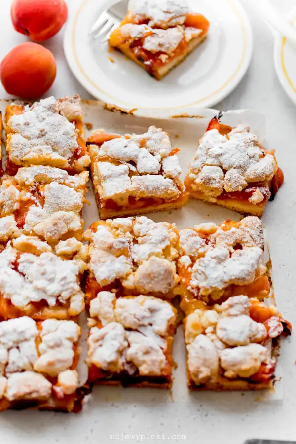 Apricot shortcrust pastry