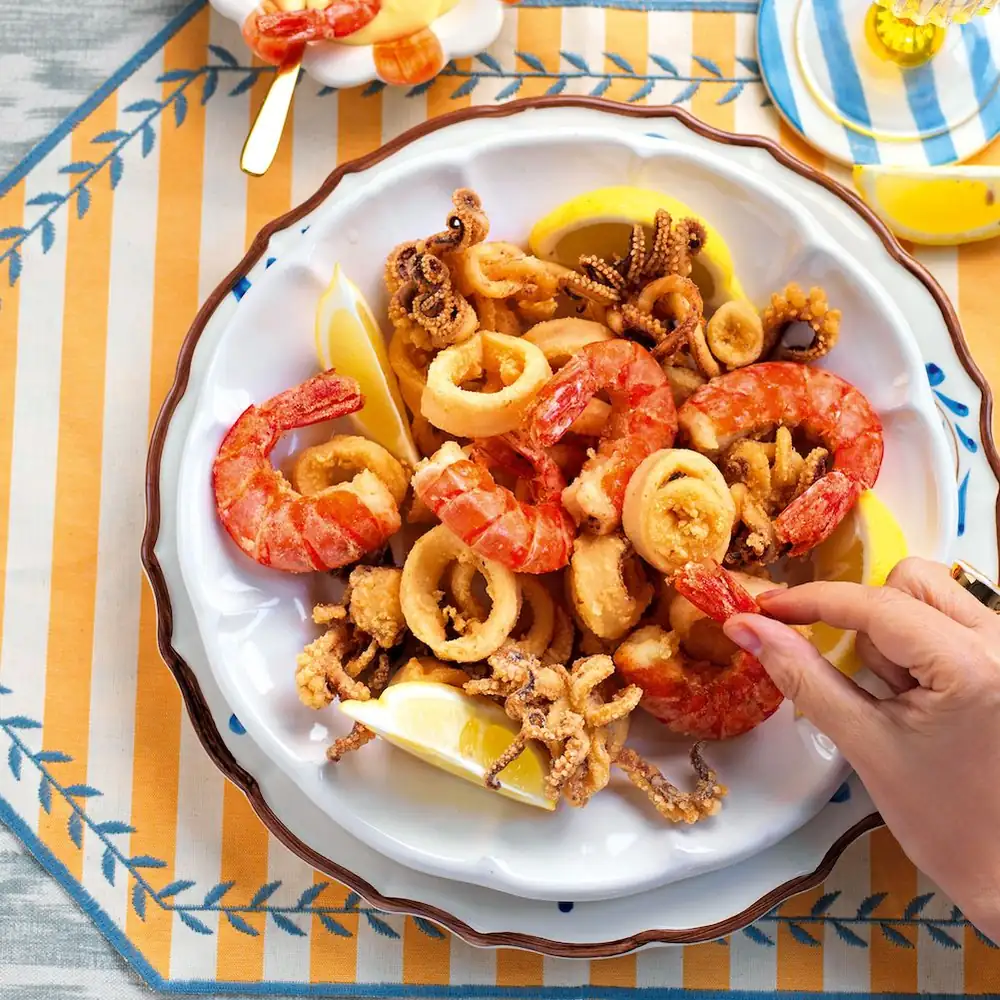 Mixed fried shrimp and squid with roasted garlic mayonnaise