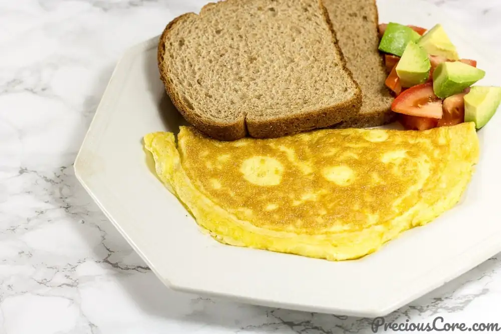 How to Make an Omelet with Cheese