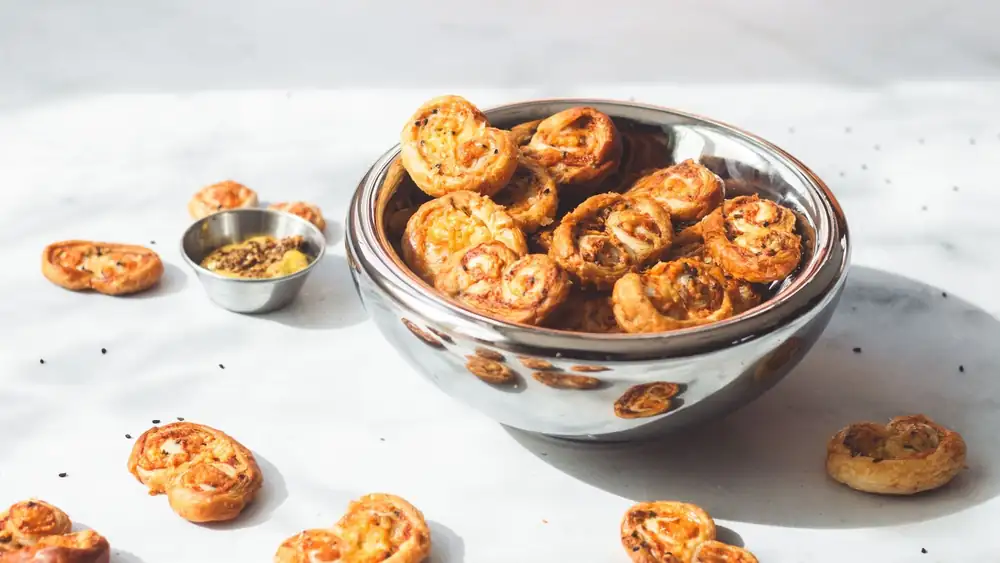 You make the easiest cheese biscuits (kaaspalmiers) with just 5 ingredients