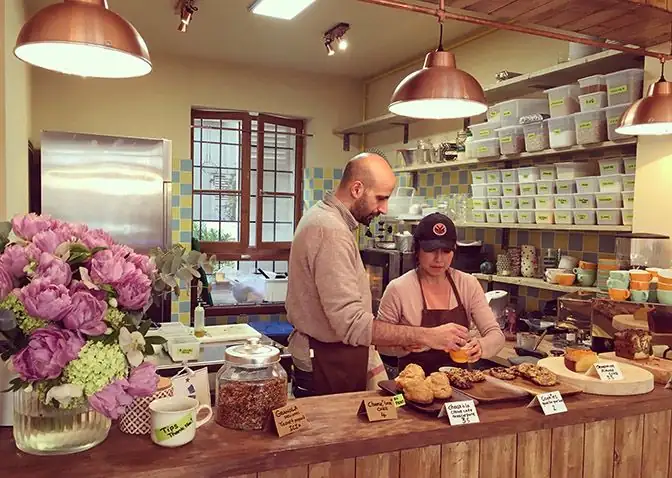 Mokonuts, en París, cocina de influencia levantina junto al Faubourg Saint-Antoine