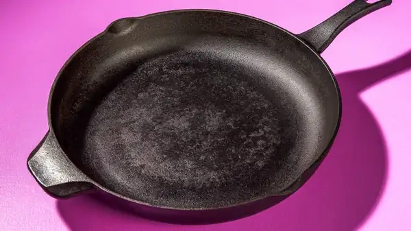 Why Acidic Foods Are A No-Go For Cast Iron