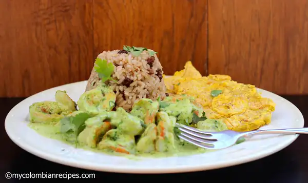 Shrimp With Creamy Cilantro Sauce Recipe