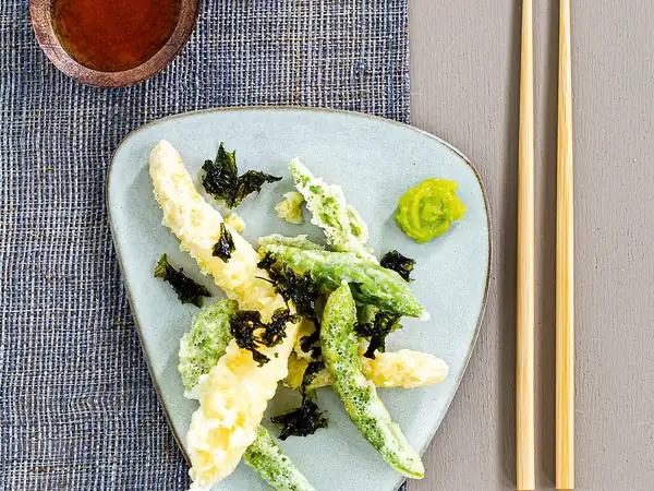 Asparagus tempura with ponzu dip