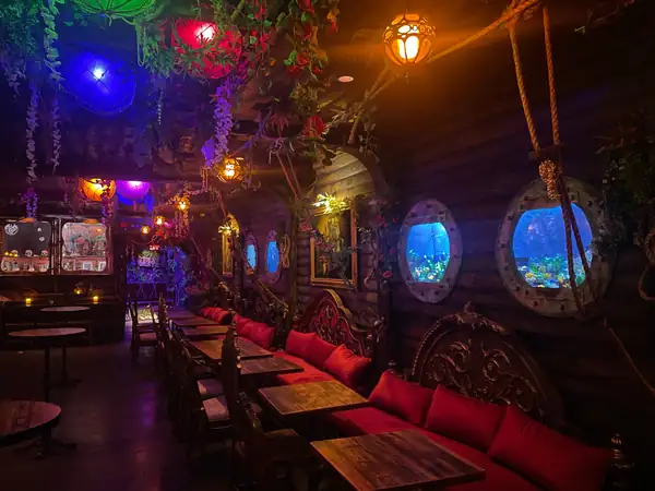 A Curse Turned Pirates Into Dogs at This Shipwreck Bar Downtown