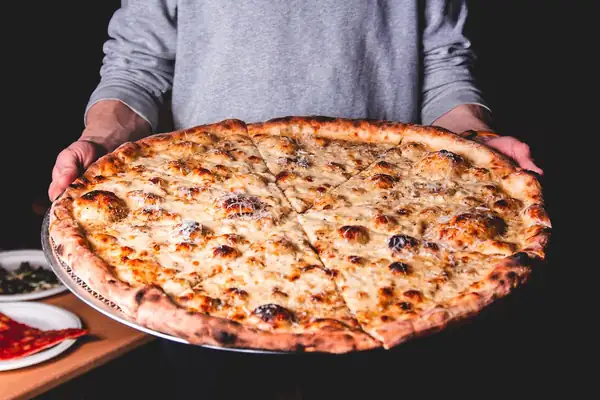 Una popular pizzería del Gran Manchester compite por ser nombrada la mejor del Reino Unido