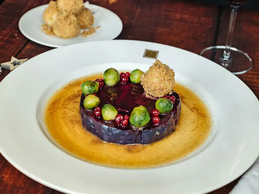 Red cabbage with dumplings and Brussels sprouts