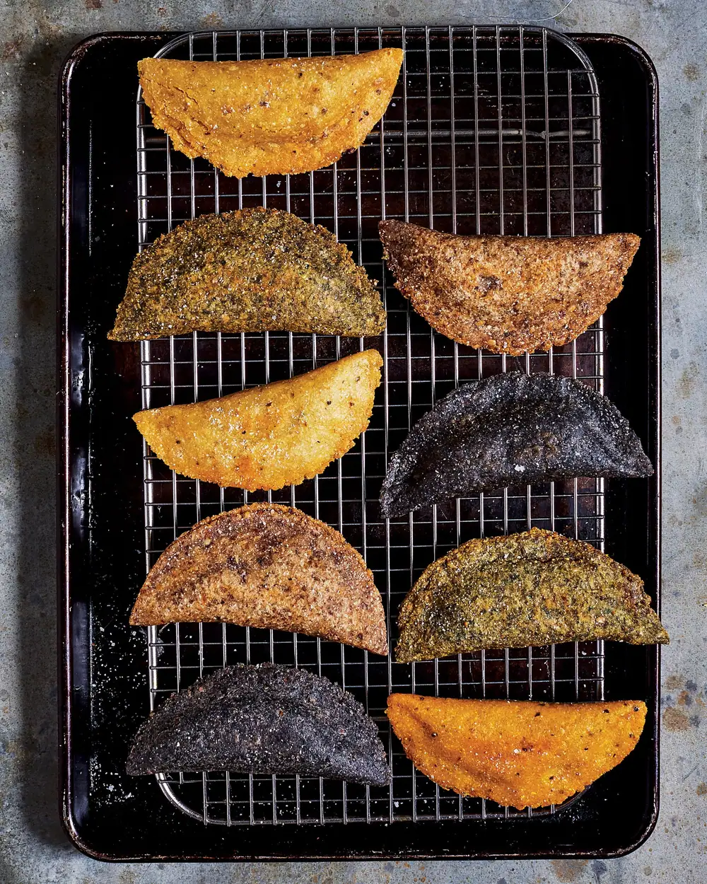 Empanadas de carne deshebrada