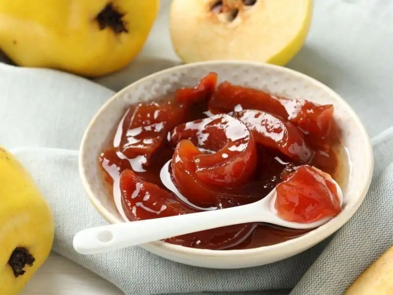 Boiling quinces before making jam is not always necessary