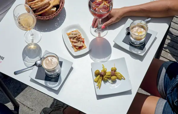 Los 12 mejores pintxos de San Sebastián y dónde degustarlos.