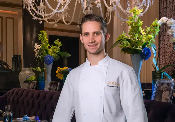 El chef Joël Robuchon, que lleva muchos años trabajando con él, deja Las Vegas para probar suerte en Dallas