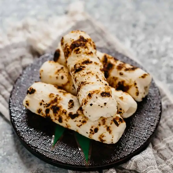 Chikuwa (Tube Shaped Fish Cake) ちくわ