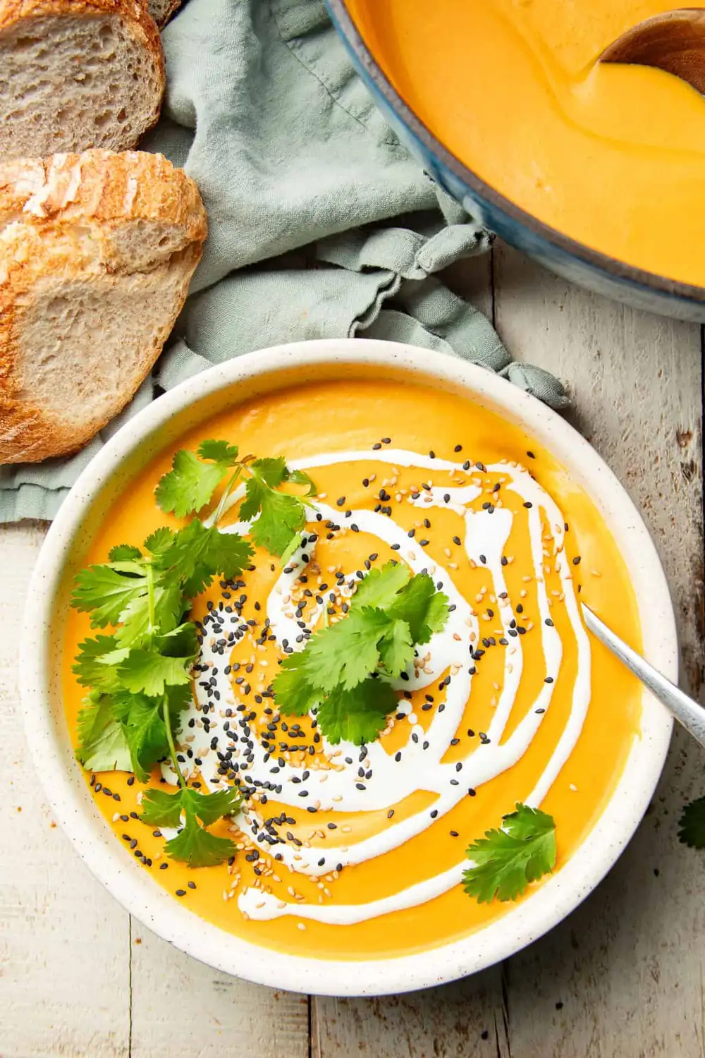 Sopa cremosa de zanahoria y jengibre