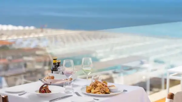 Where to eat in Viareggio: breakfast and dinner options on the Tuscan coast