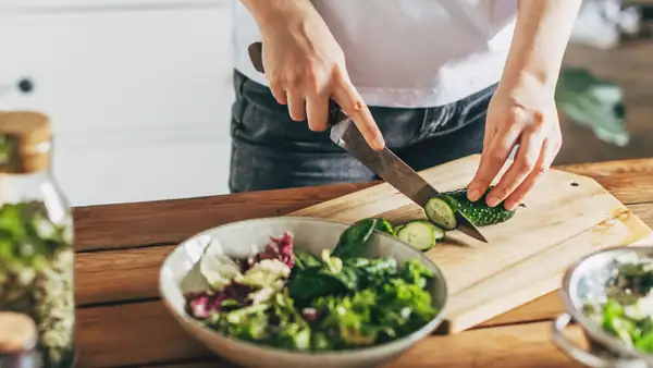 We asked nutritionists about their post-holiday detox strategies