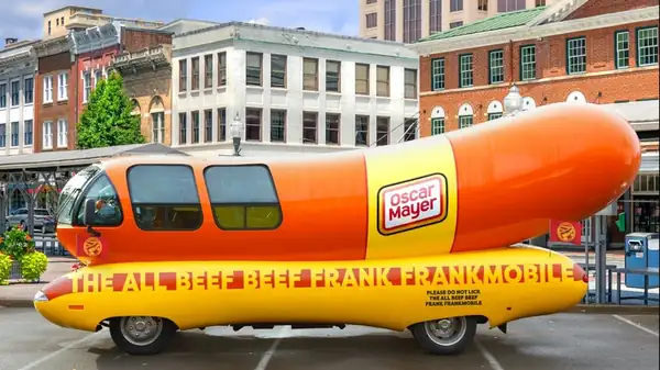 Después de casi 100 años, el Wienermobile de Oscar Mayer va a cambiar de nombre